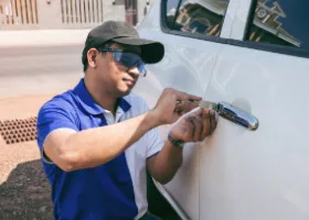 Car Locksmith in Walnut Park, CA